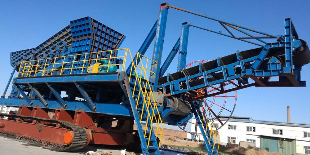 如何根據(jù)破碎物料硬度選擇移動(dòng)破碎站？